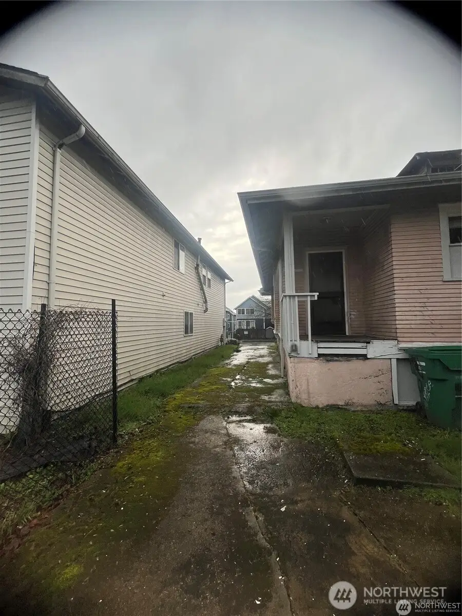 214 23rd Avenue, Seattle, WA 98122 - Image #2