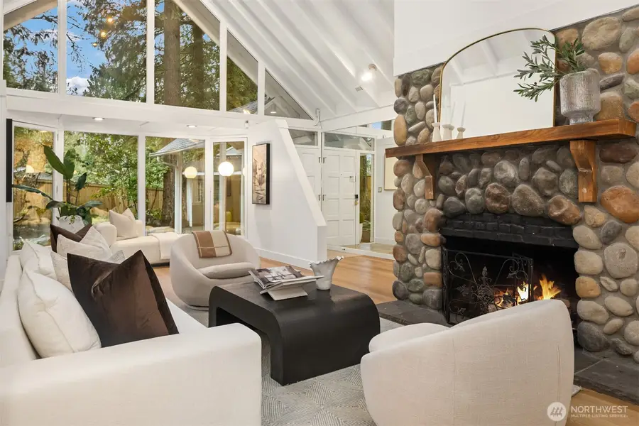 17050 37th Avenue Ne, Lake Forest Park, WA 98155 - Image #3