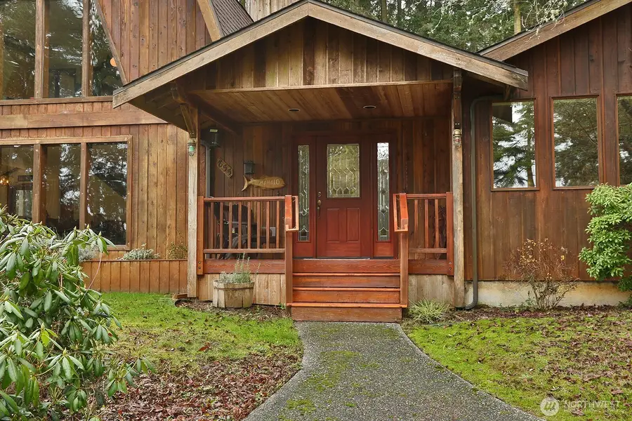 855 Classic Road, Greenbank, WA 98253 - Image #2