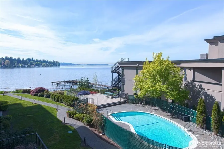 9201 NE Juanita Drive #205, Kirkland, WA 98034 - #3