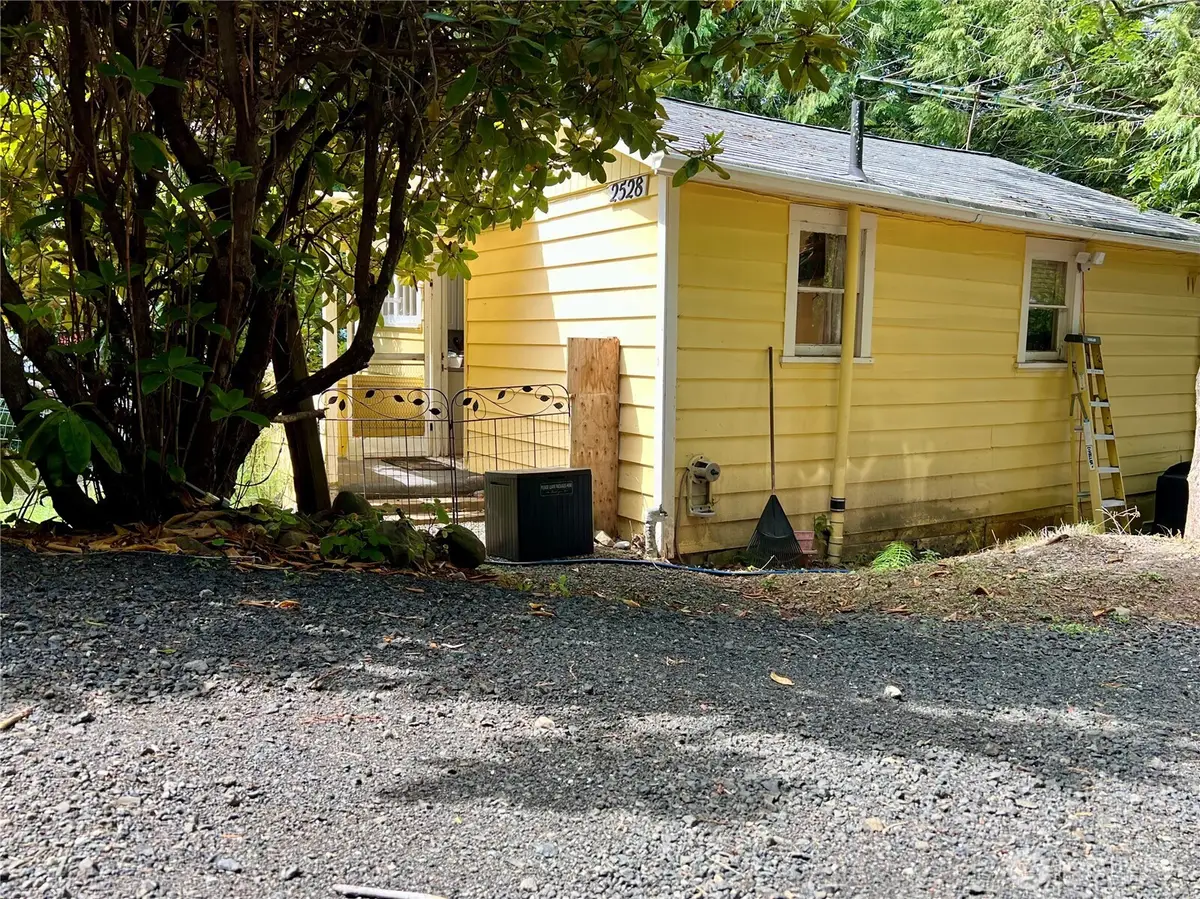 2528 Westwind Drive Nw, Olympia, WA 98502 - Image #1