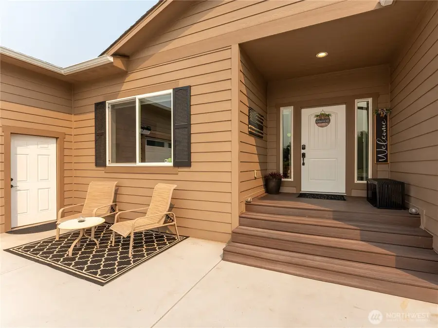 50 Luther Court, Malaga, WA 98828 - Image #2