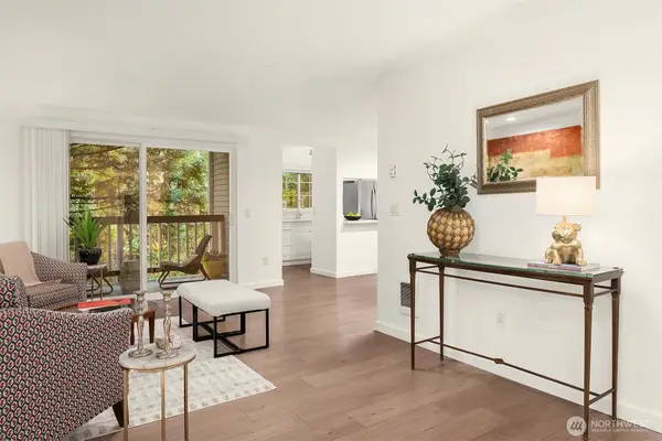 23307 Cedar Way #R102, Mountlake Terrace, WA 98043