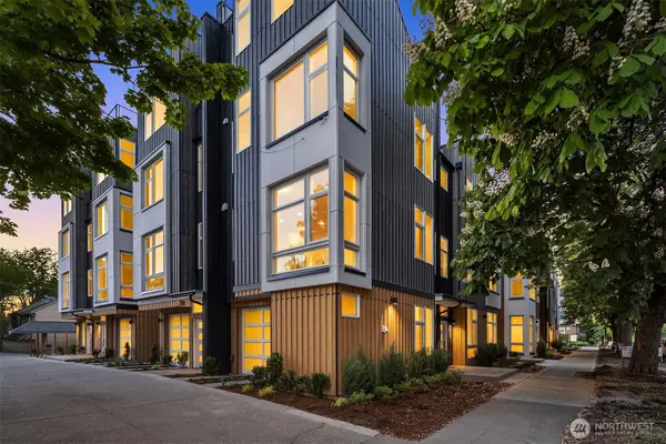 1717 17th Avenue, Seattle, WA 98122