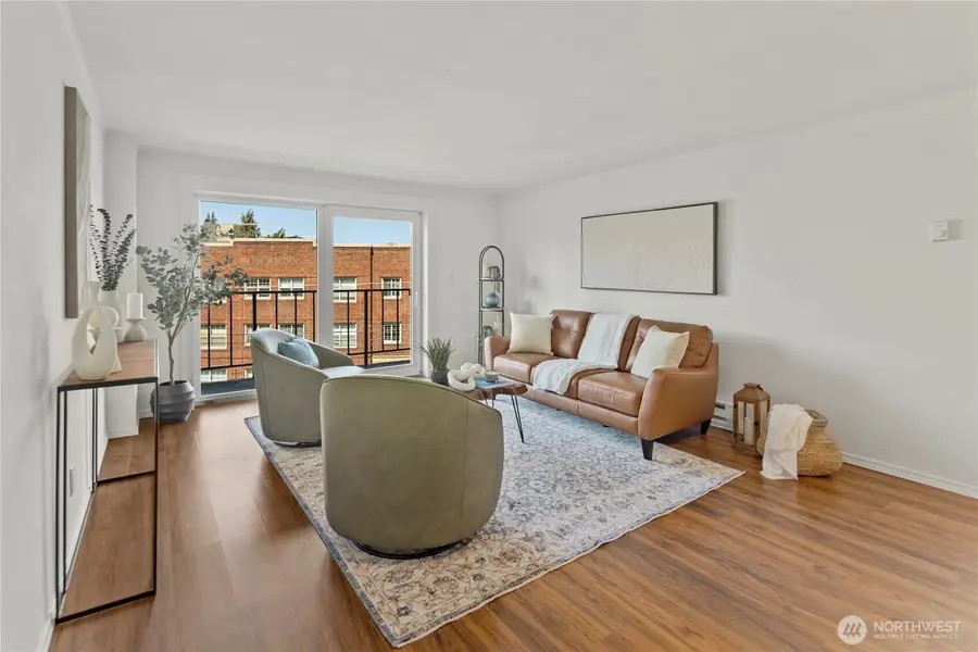 1300 University Street #2G, Seattle, WA 98101 - Image #3