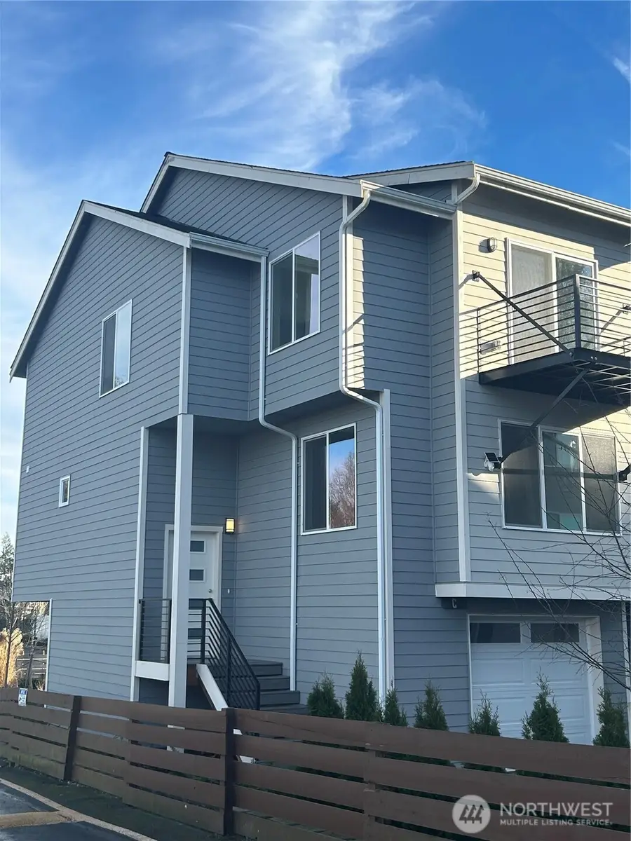 13243 Ambaum Boulevard Sw #C, Burien, WA 98146 - Image #3