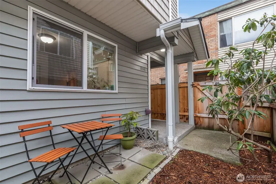 12049 32nd Avenue Ne #C, Seattle, WA 98125 - Image #3