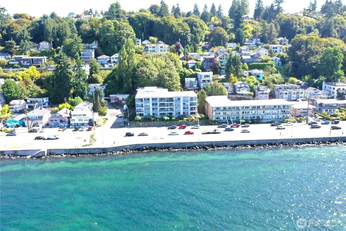 2200 Alki Avenue Sw #103, Seattle, WA 98116 - Image #1