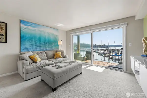 65 Kirkland Avenue #202, Kirkland, WA 98033