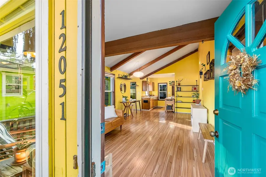 12051 Hiram Place Ne, Seattle, WA 98125 - Image #3