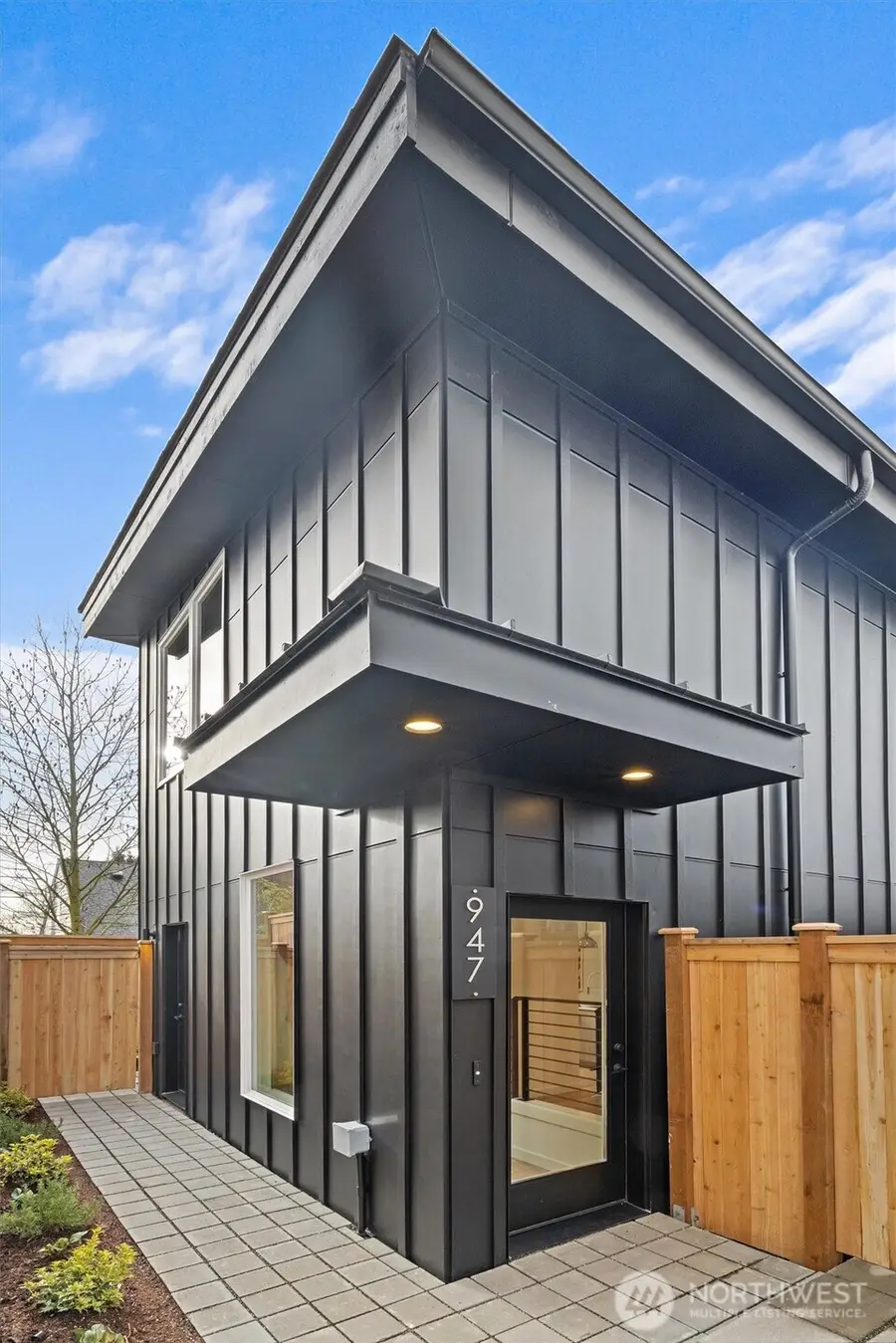 947 NW 61st Street, Seattle, WA 98107 - Image #2