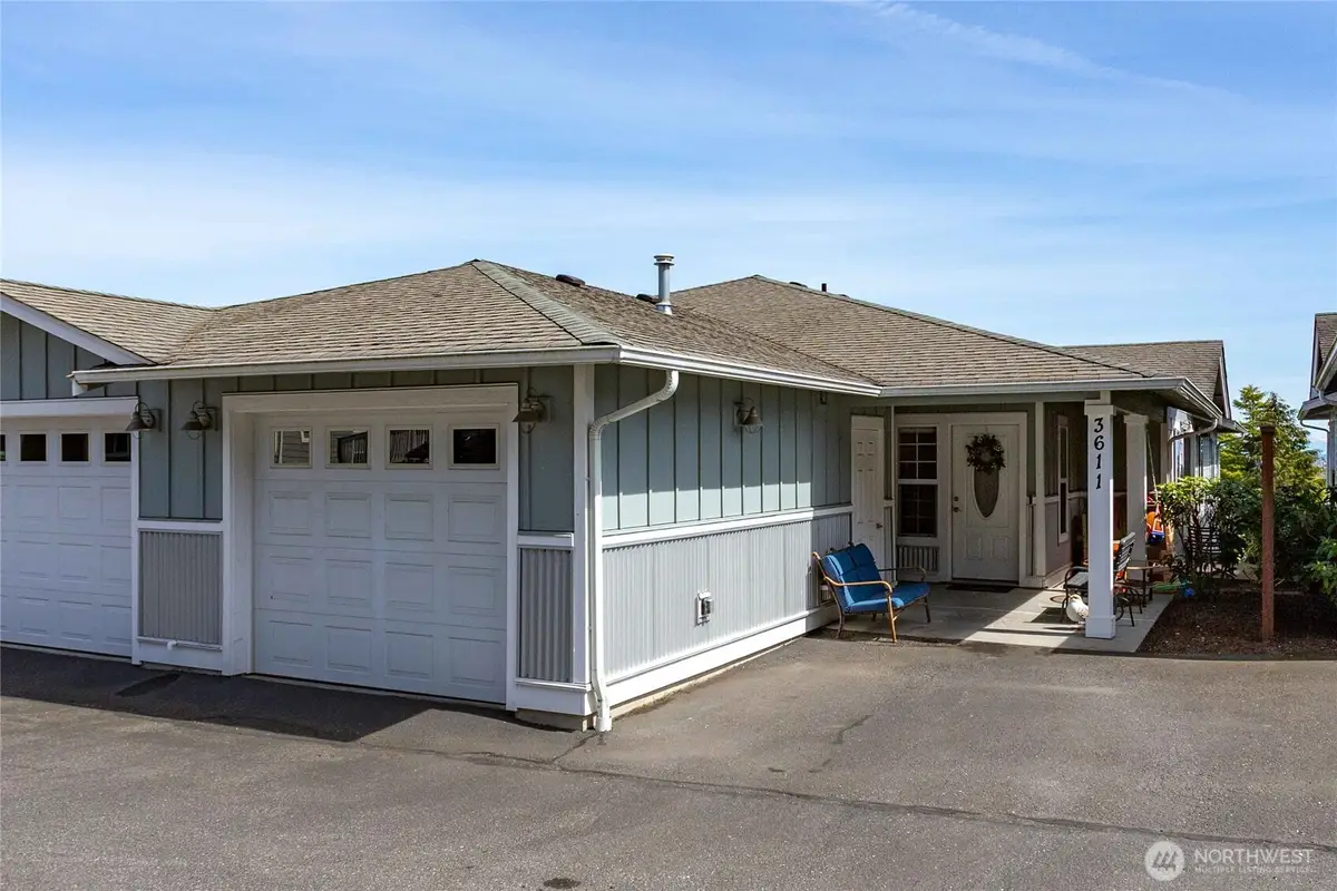 3611 Portage Lane #F2, Anacortes, WA 98221 - Image #1