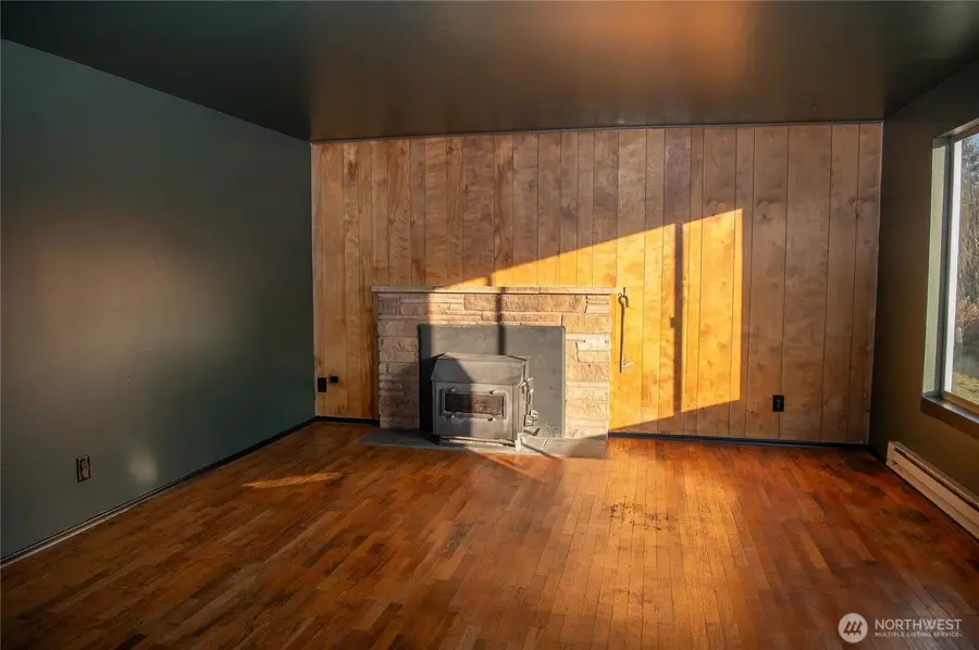 116 Old Hill Road, Aberdeen, WA 98520 - Image #2