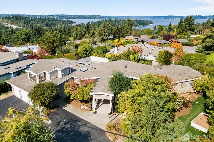 8840 NE 24th Street, Clyde Hill, WA 98004 - Image #3