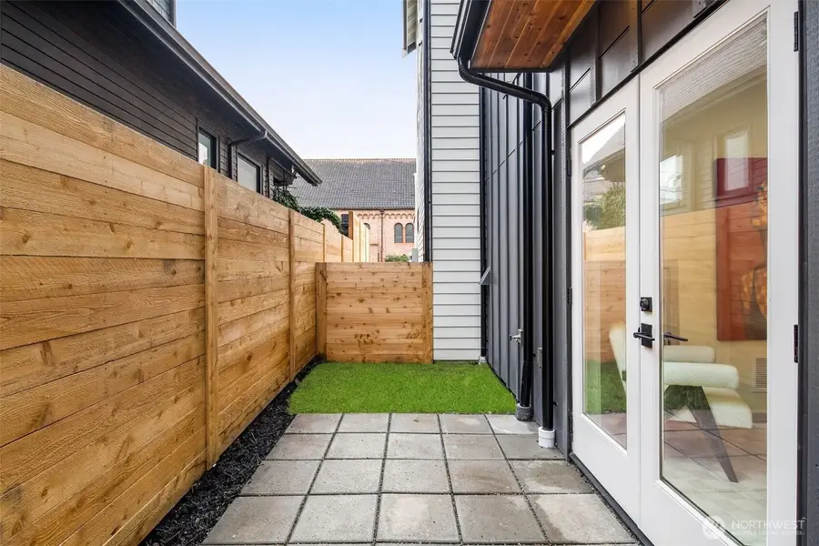 106 N 80th, Seattle, WA 98103 - Image #3