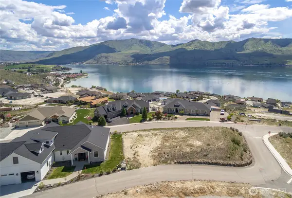 104 Lake Ridge Drive #68, Chelan, WA 98816