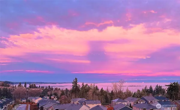 1320 34th Street Se, Puyallup, WA 98372