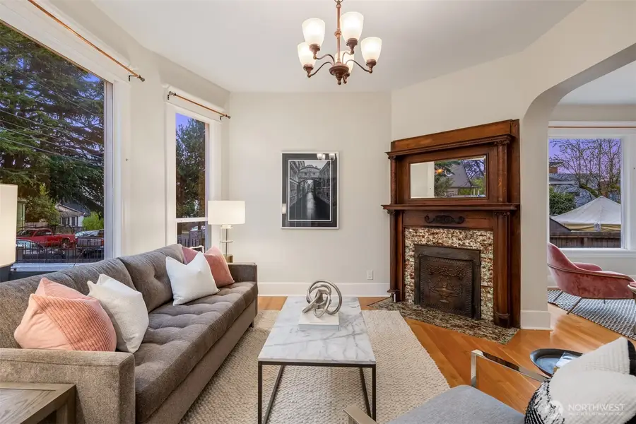 703 24th Avenue S, Seattle, WA 98144 - Image #3