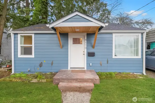 4110 W J Street, Bremerton, WA 98312