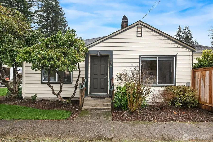 240 Janet Ave N, North Bend, WA 98045 - Image #2