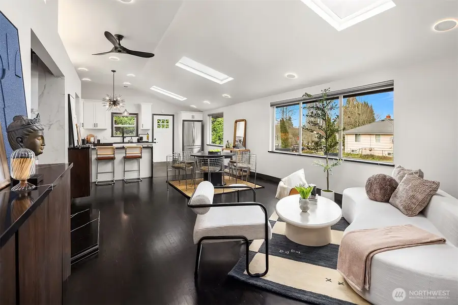 1403 Thistle Street, Seattle, WA 98106 - Image #2