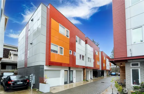 12526 15th Avenue Ne #B, Seattle, WA 98125