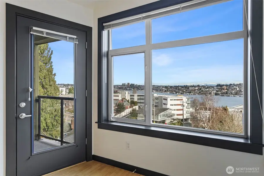 655 Crockett Street #B207, Seattle, WA 98109 - Image #2