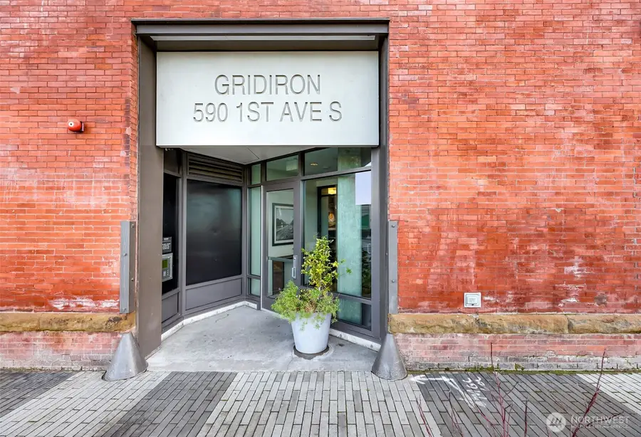 590 1st Avenue S #810, Seattle, WA 98104 - Image #3