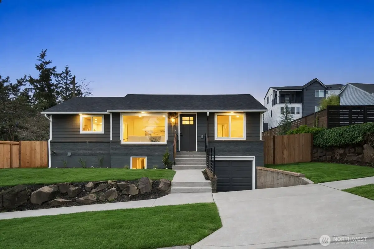 104 NE 85th Street, Seattle, WA 98115 - Image #1