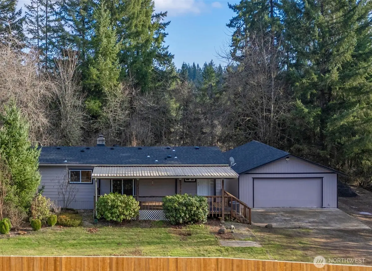 733 Tipsoo Loop S, Rainier, WA 98576 - Image #1