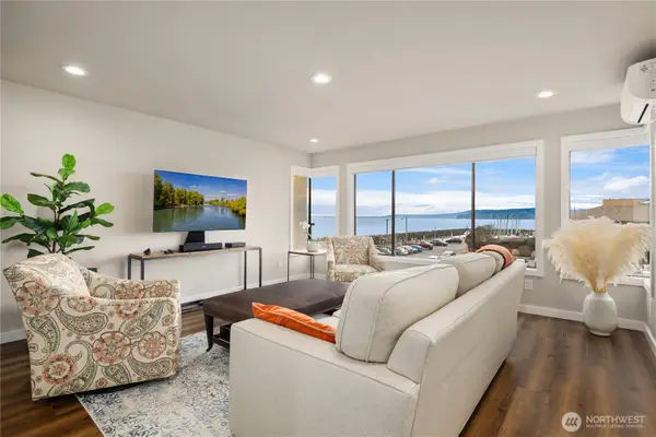 601 S 227th Street #302s, Des Moines, WA 98198