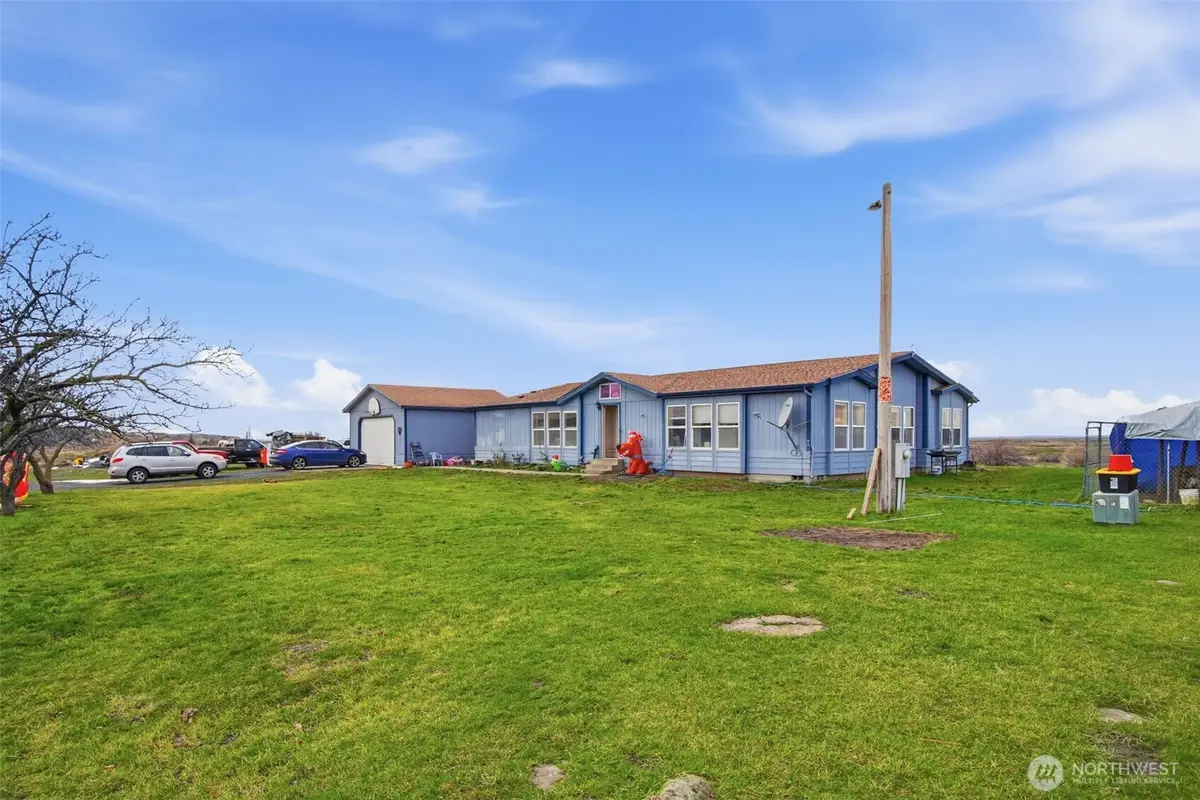 261 Hardy Rd, Lamont, WA 99017 - #1