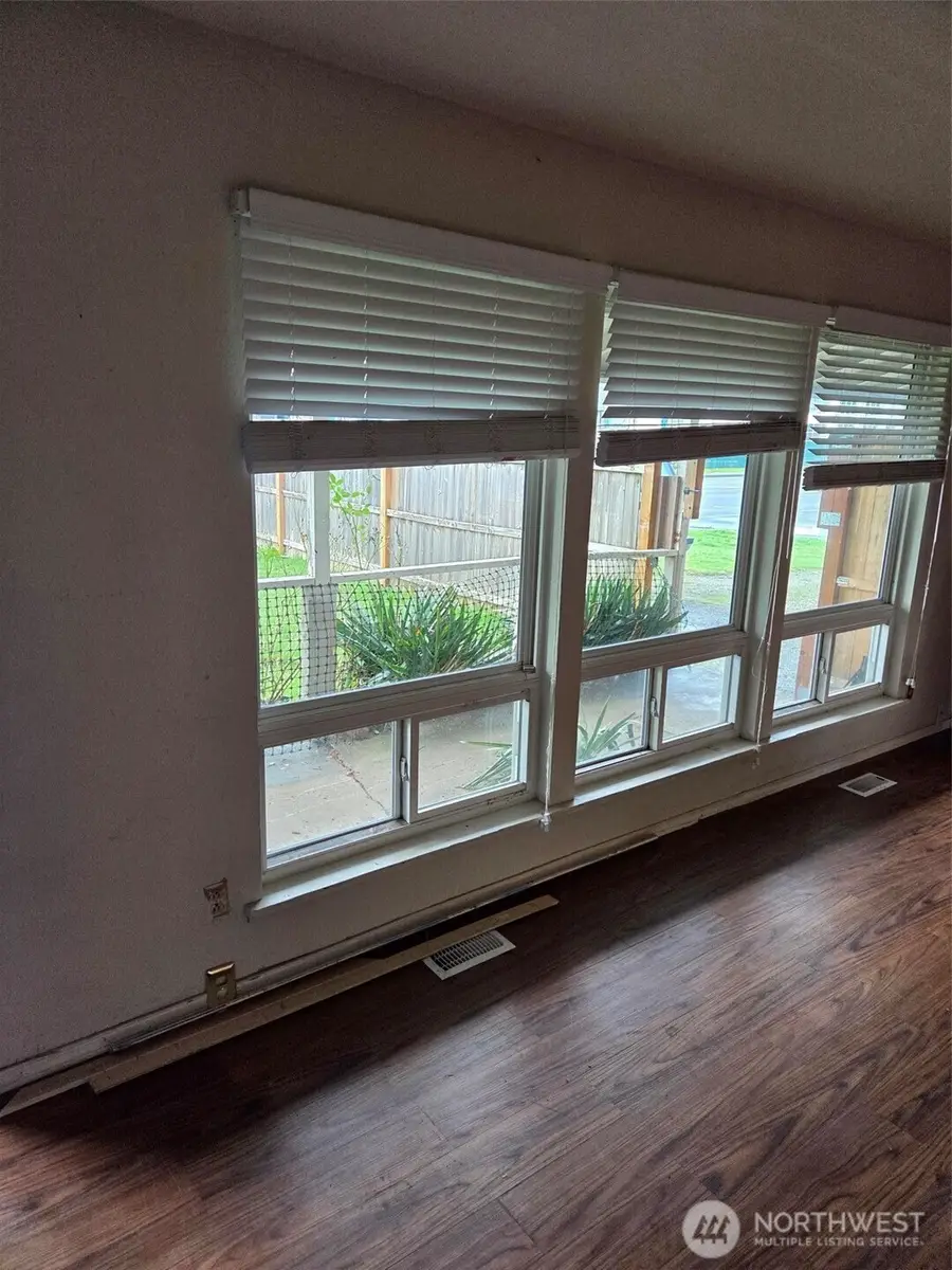 12001 Spanaway Loop Rd S, Tacoma, WA 98444 - Image #3