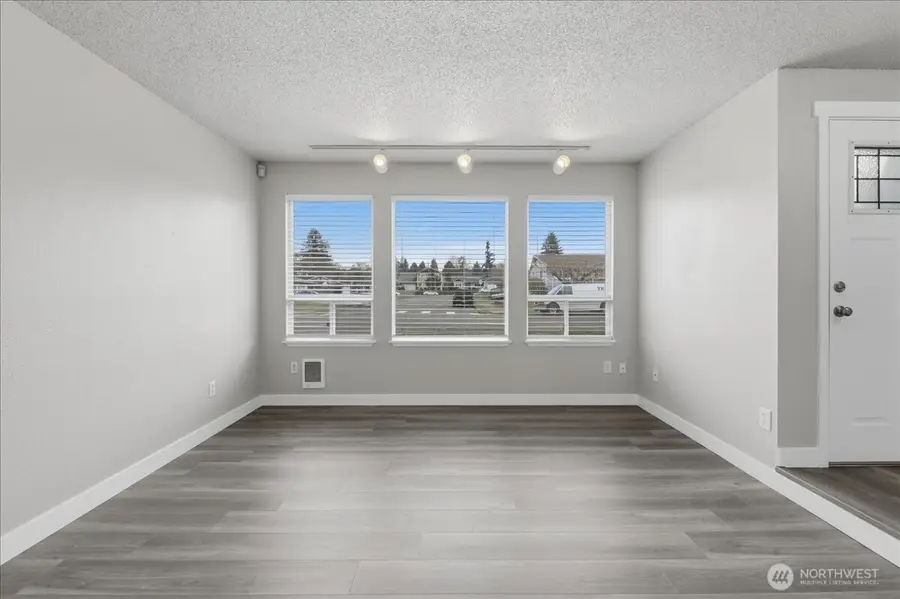 328 Cherry Avenue, Sumner, WA 98390 - Image #3