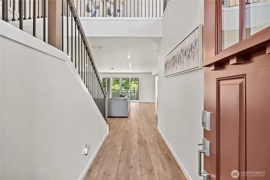 32943 Ash Avenue Se, Black Diamond, WA 98010 - Image #2