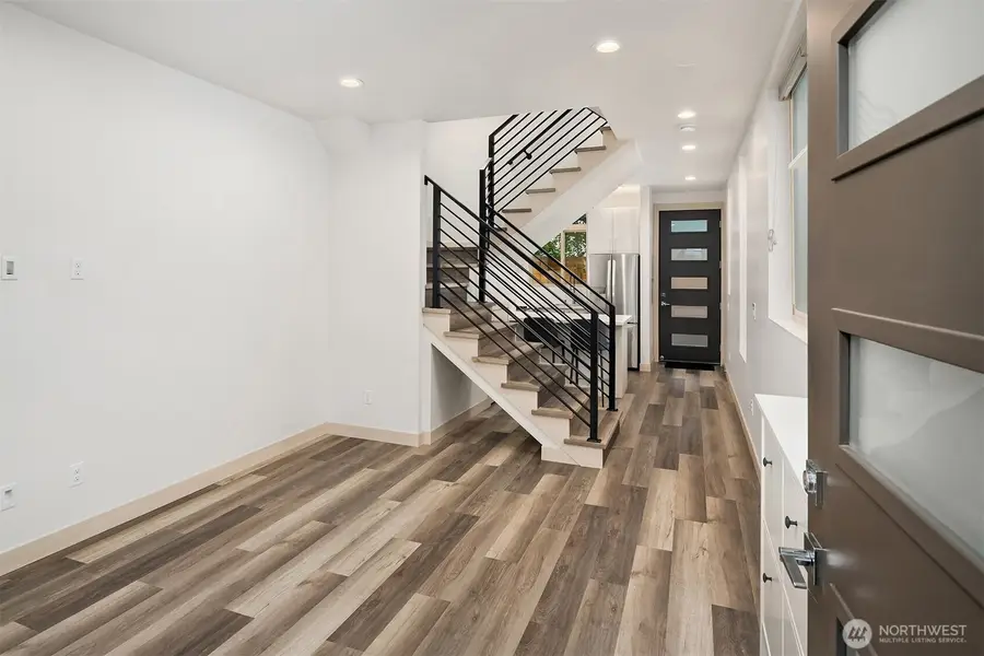 5616 California Street Sw, Seattle, WA 98136 - #2