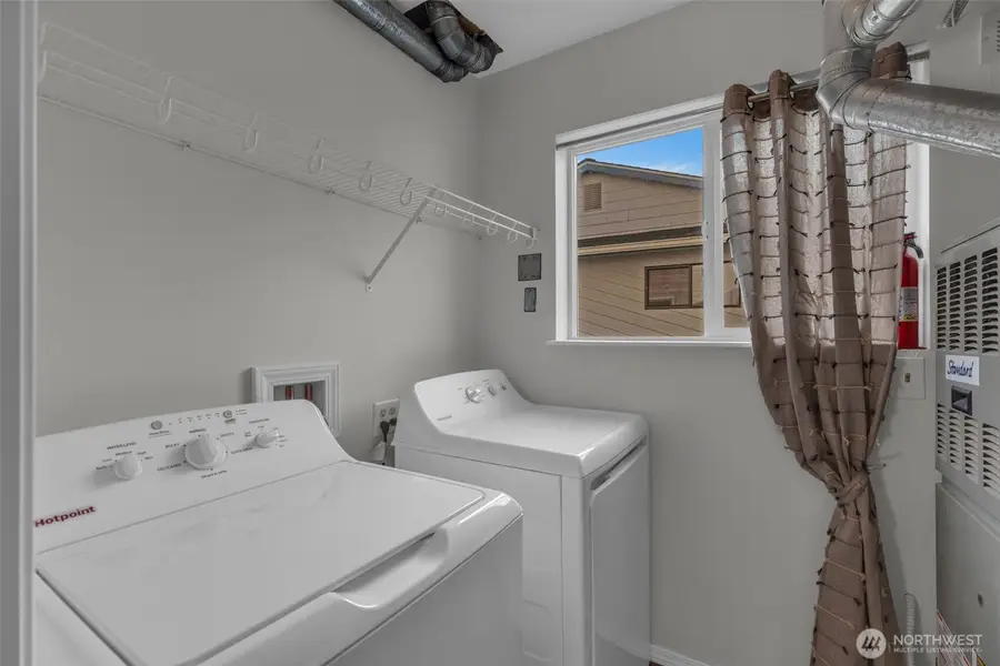 9480 Olson Place Sw #G, Seattle, WA 98106 - #3