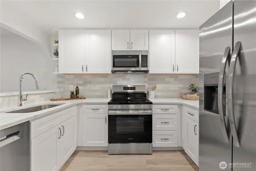 12760 NE 10th Place #F301, Bellevue, WA 98005 - Image #3