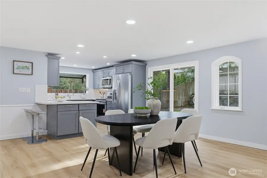 14245 Lake Hills Blvd, Bellevue, WA 98007 - Image #3