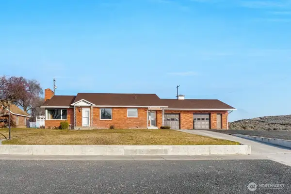 319 E 3rd Street, Lind, WA 99341