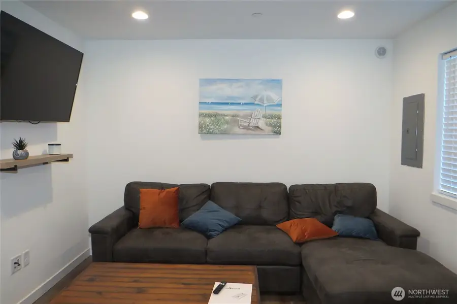 890 Magellan Avenue Ne #4, Ocean Shores, WA 98569 - #3