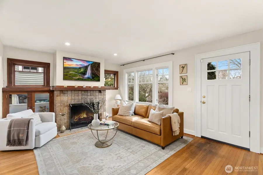 728 33rd Avenue, Seattle, WA 98122 - #3