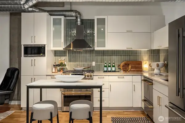 2720 3rd Avenue #416, Seattle, WA 98121