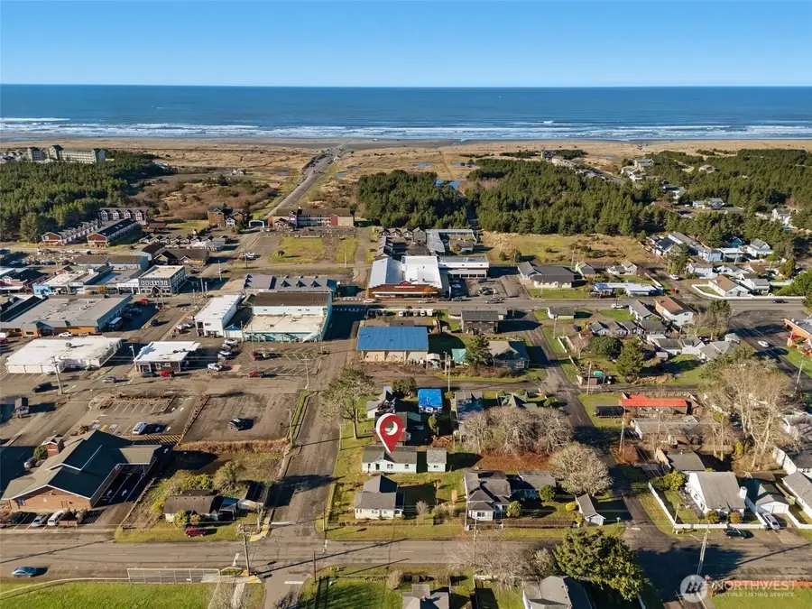 208 NE 2nd Street, Long Beach, WA 98631 - Image #3