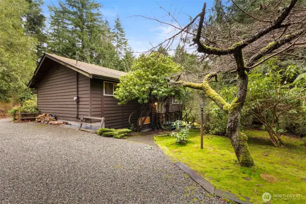 29970 Gamble Place Ne, Kingston, WA 98346