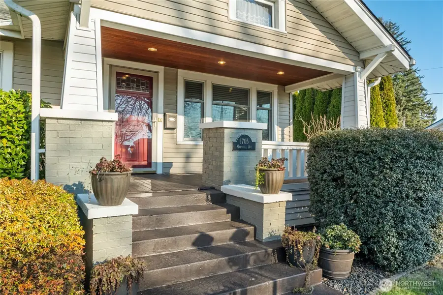 1705 Marshall Avenue, Enumclaw, WA 98022 - Image #2