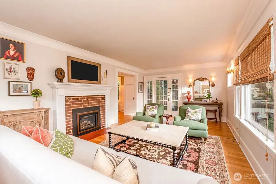 106 NE 46th Street, Seattle, WA 98105 - Image #3