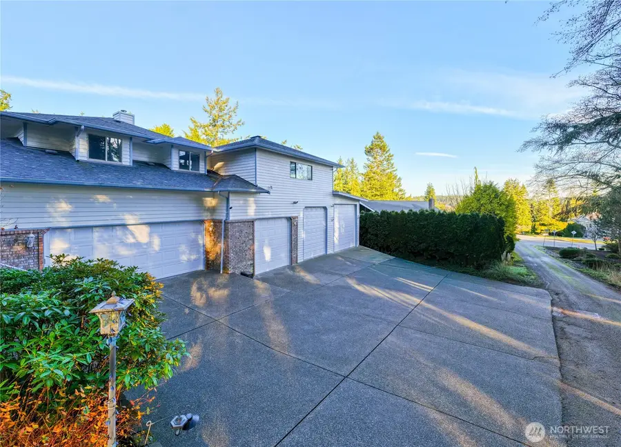 2115 Fairway Lane, Oak Harbor, WA 98277 - #2