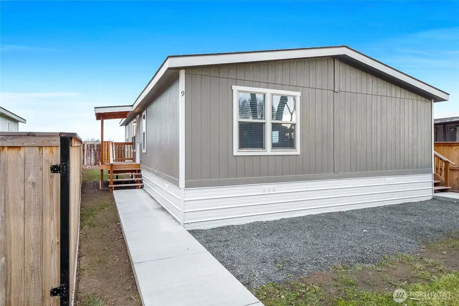 3131 W Wapato Drive #9, Moses Lake, WA 98837 - Image #2