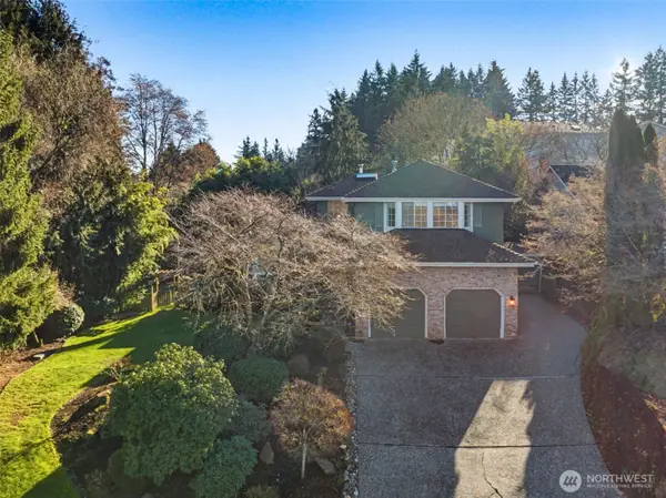 2386 215th Place Sw, Brier, WA 98036